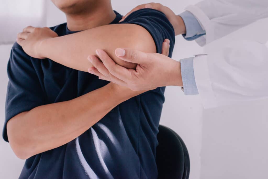 Shoulder Pain When Lifting The Arm